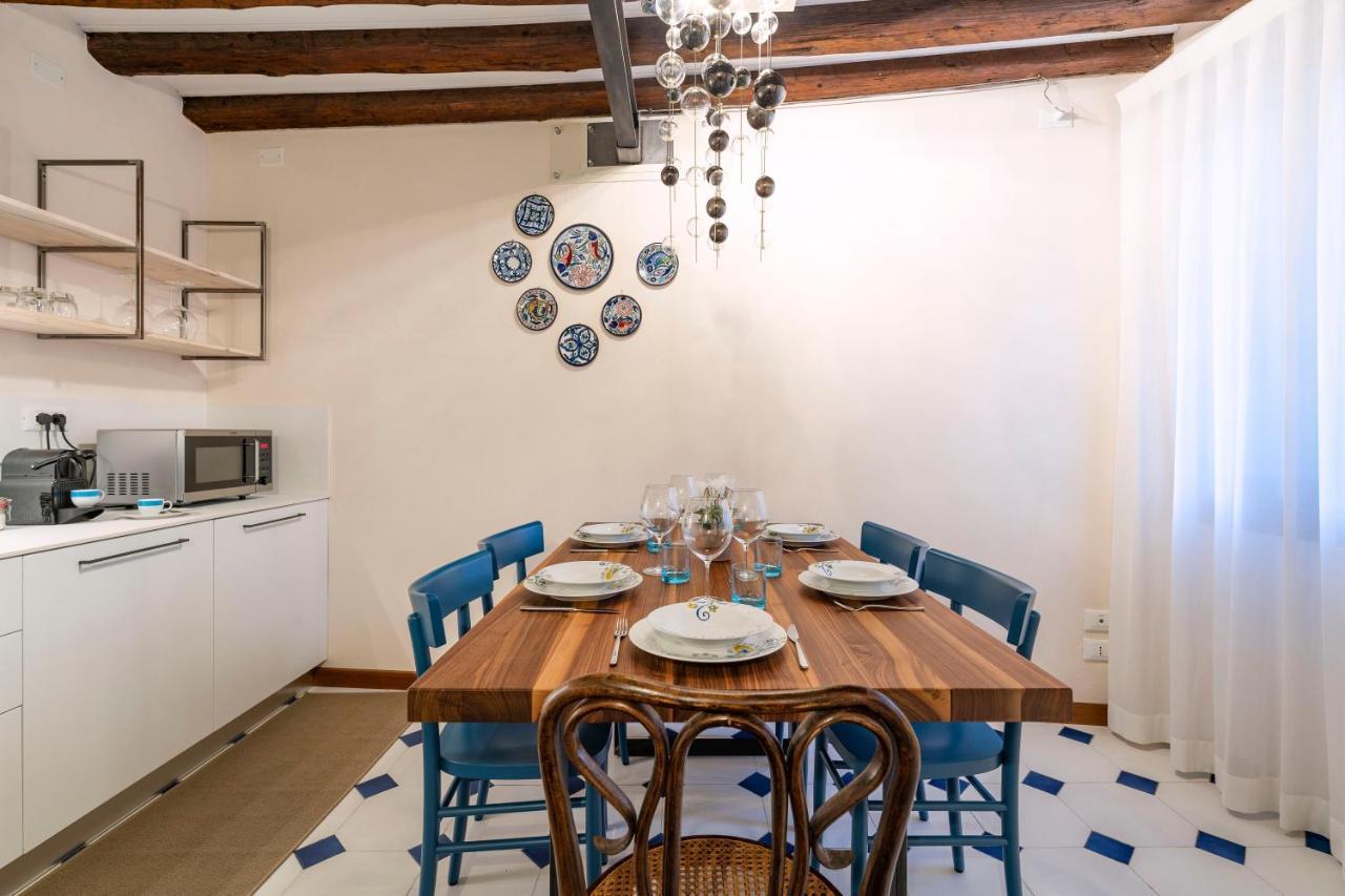 San Silvestro House Apartment Венеция Екстериор снимка