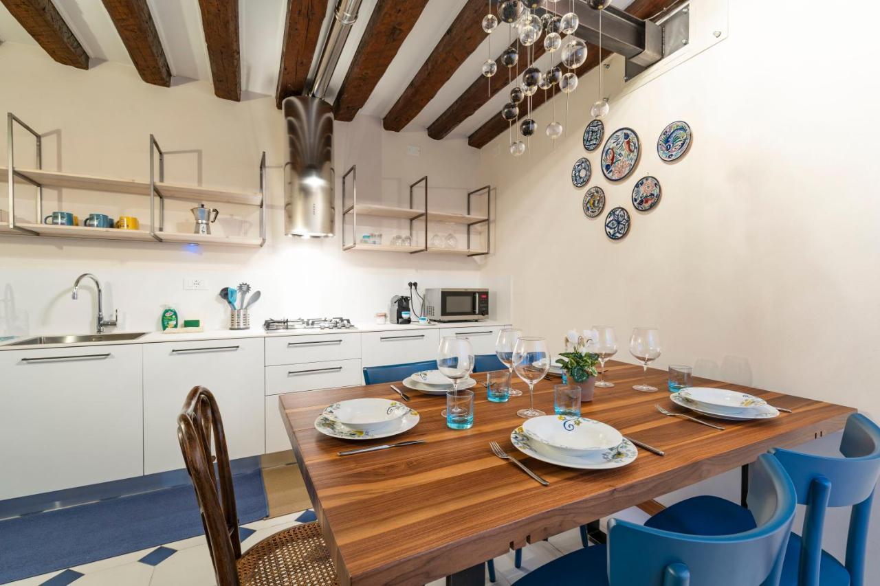 San Silvestro House Apartment Венеция Екстериор снимка