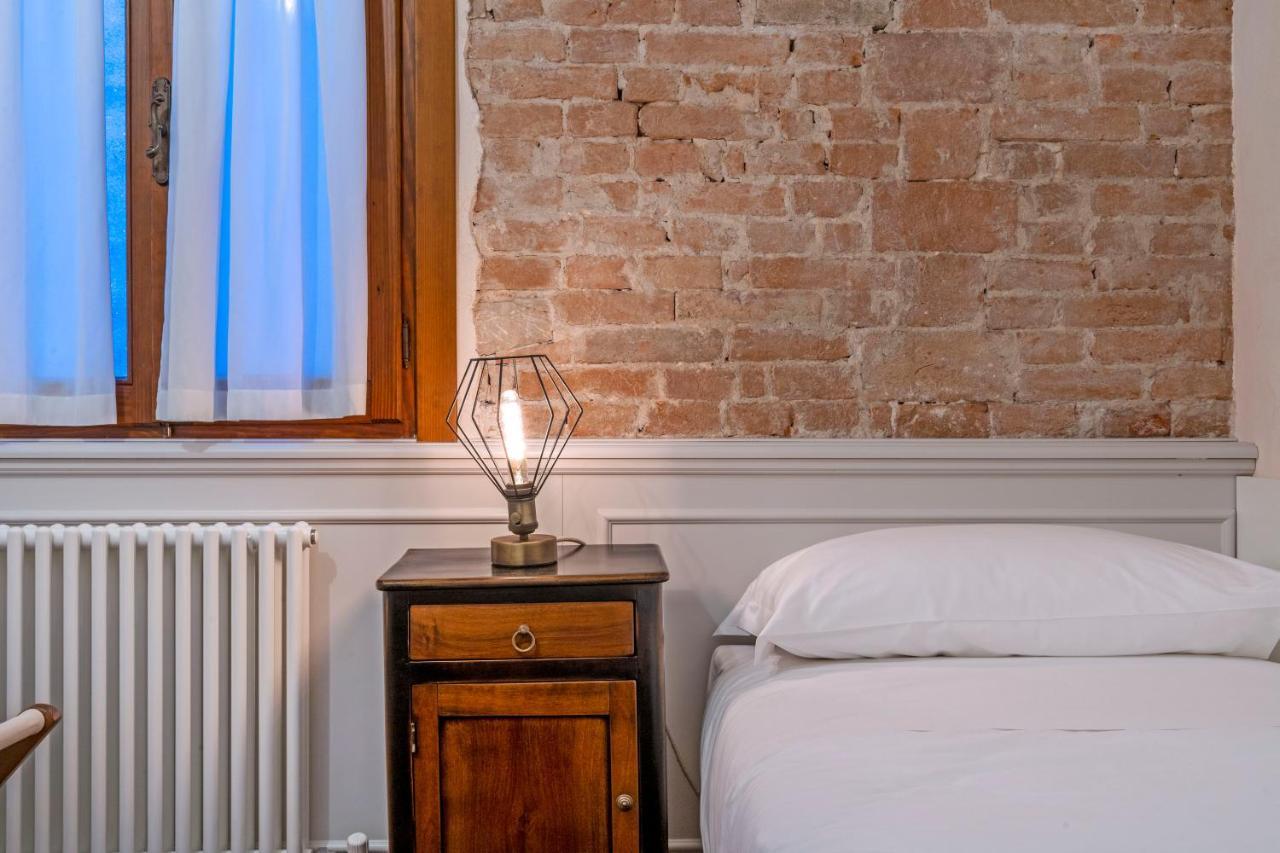 San Silvestro House Apartment Венеция Екстериор снимка