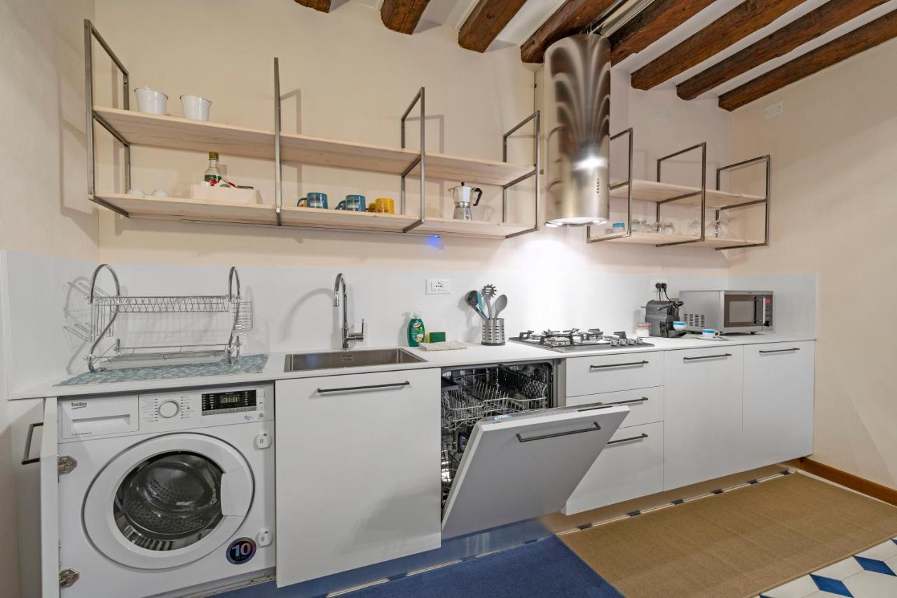 San Silvestro House Apartment Венеция Екстериор снимка