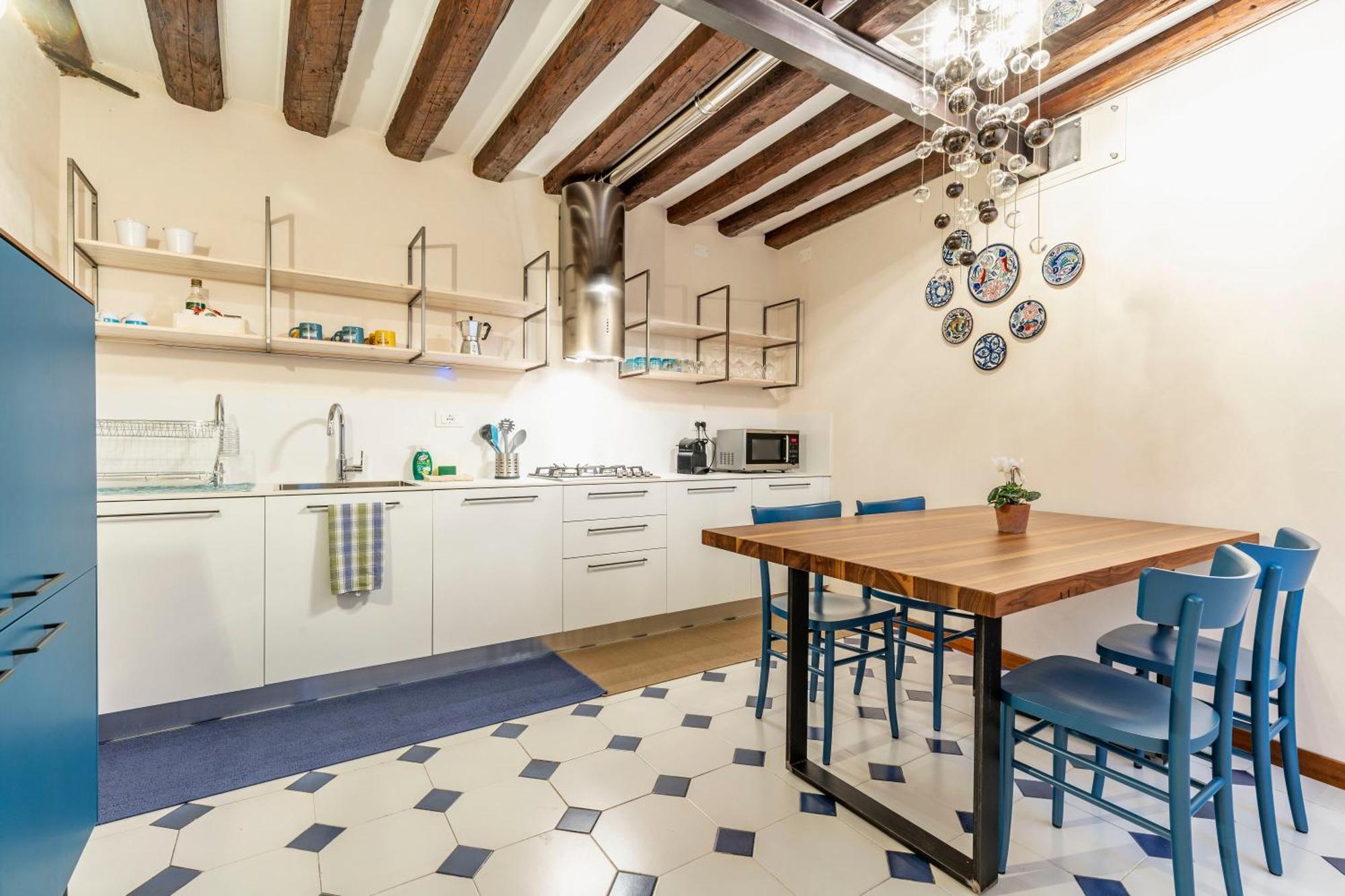 San Silvestro House Apartment Венеция Стая снимка